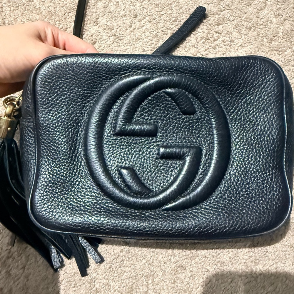 Gucci Black Disco Pebbled Leather Crossbody Bag with Tassel